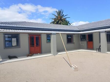 3 Bedroom Apartment in Grassy Park