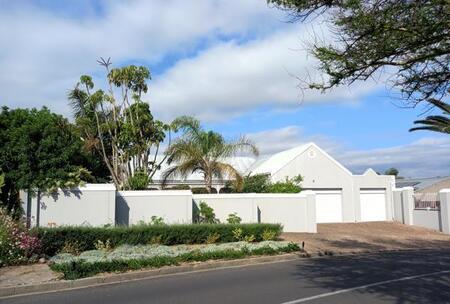 3 Bedroom House in Rosendal