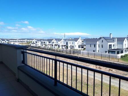 1 Bedroom Apartment in Somerset West Central