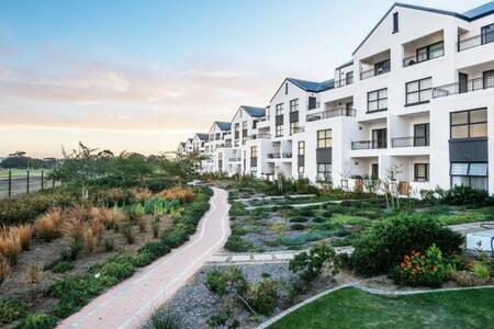 2 Bedroom Apartment in De Velde