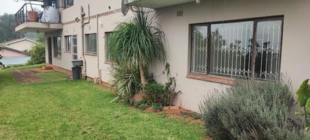 2 Bedroom House in Bothas Hill