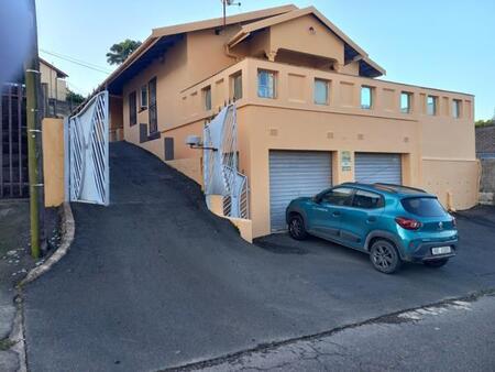 4 Bedroom House in Woodhurst