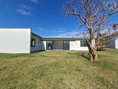 3 Bedroom Townhouse in Sheffield Beach