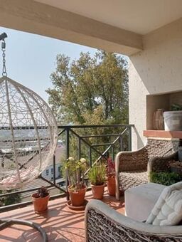 1 Bedroom Apartment in Constantia Kloof