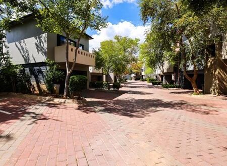 2 Bedroom House in Lombardy Estate