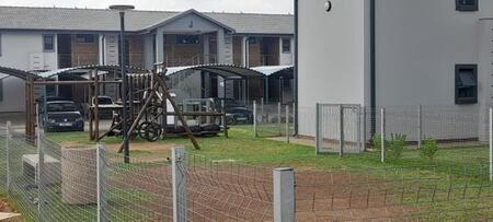 2 Bedroom Cluster in Willow Park Manor