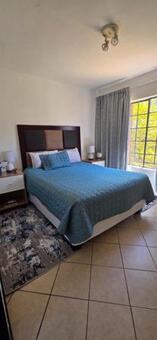 2 Bedroom Apartment in Mooikloof Ridge
