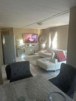 3 Bedroom Apartment in Murrayfield