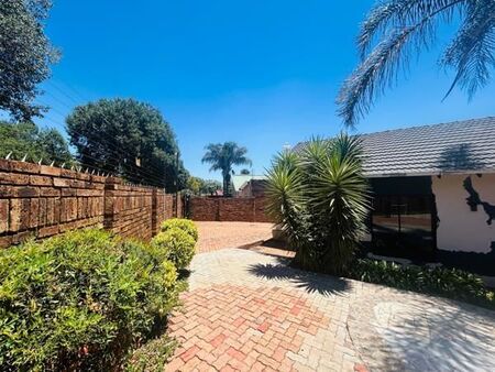 3 Bedroom House in Monument Park