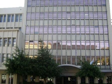 1 Bedroom bachelor apartment to rent in Paarl Central