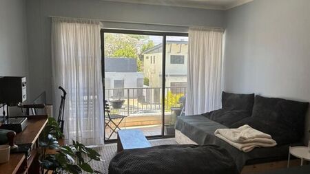 1 Bedroom apartment to rent in Rondebosch, Cape Town