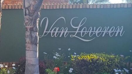 2 Bedroom duplex townhouse - sectional to rent in Die Hoewes, Centurion