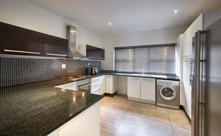 4 Bedroom Apartment in Sandown