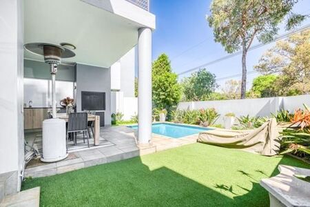 4 Bedroom Townhouse in Bryanston