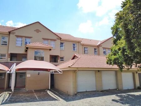 2 Bedroom Apartment in Illovo