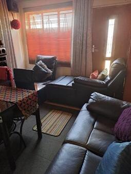 2 Bedroom House in Mahube Valley