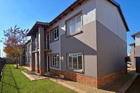 2 Bedroom Apartment in Protea Glen