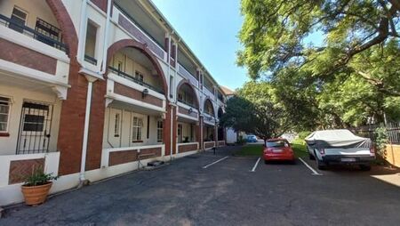 2 Bedroom Apartment in Melrose