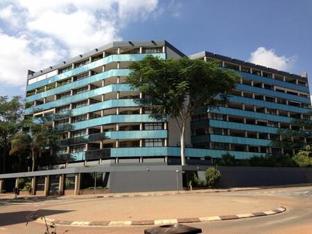 3 Bedroom Apartment in Houghton Estate