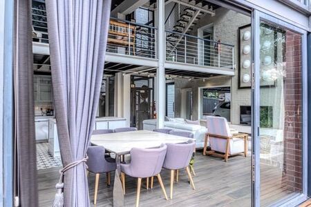 2 Bedroom Penthouse in Rosebank