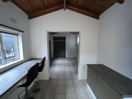 1 Bedroom Garden Cottage in Robindale