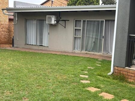 2 Bedroom Apartment in Randpark Ridge