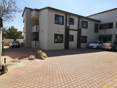 2 Bedroom Flat in Bloubosrand