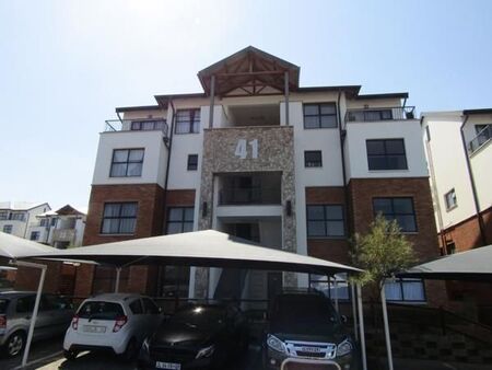 3 Bedroom Apartment in Olivedale