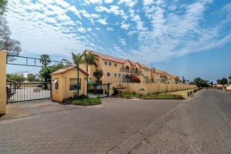 2 Bedroom Apartment in Sundowner