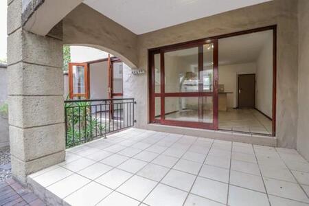 1 Bedroom Townhouse in Paulshof