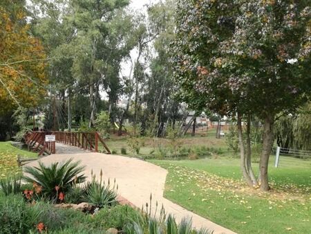 Studio Apartment in Douglasdale