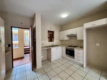 1 Bedroom Apartment in Douglasdale