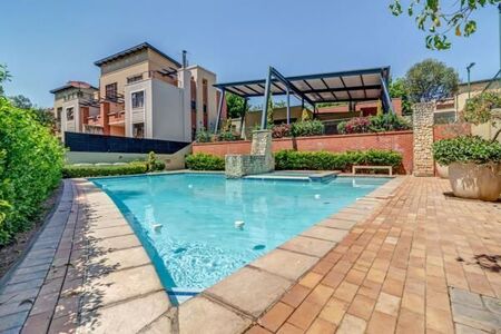 1 Bedroom Apartment in Douglasdale
