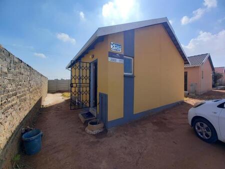 2 Bedroom House in Savanna City