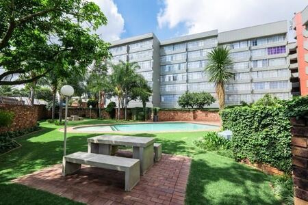 3 Bedroom Apartment in Croydon