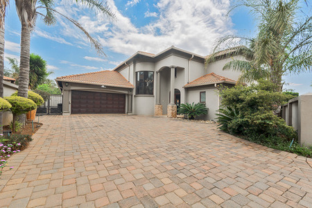 4 Bedroom House in Lakefield