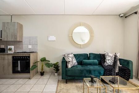 2 Bedroom Apartment in Alrode