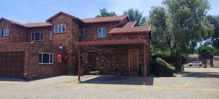 3 Bedroom Apartment in Brackenhurst