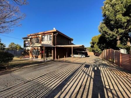 2 Bedroom Apartment in Erasmia