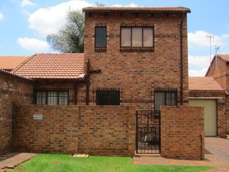 3 Bedroom Townhouse in Highveld