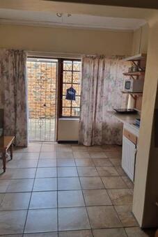 1 Bedroom Apartment in Summerstrand