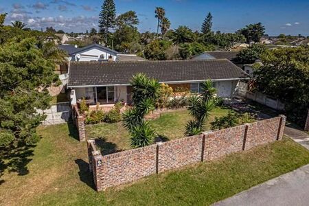 3 Bedroom House in Kabega