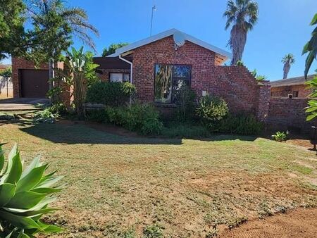 3 Bedroom House in Azalea Park