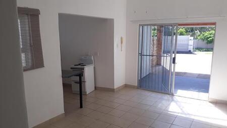 2 Bedroom Flat in Vincent