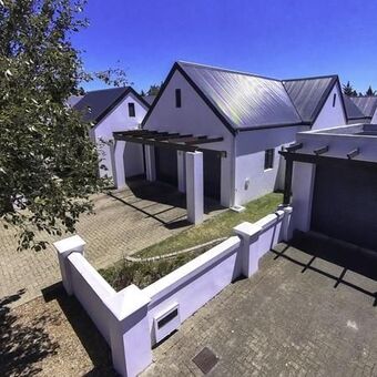 4 Bedroom House in Croydon Olive Estate