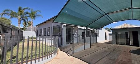 3 Bedroom House in Keidebees