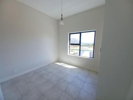 2 Bedroom Apartment in Mountainside