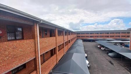 2 Bedroom Apartment in Arboretum