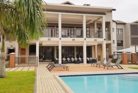 2 Bedroom Apartment in Umhlanga Ridge