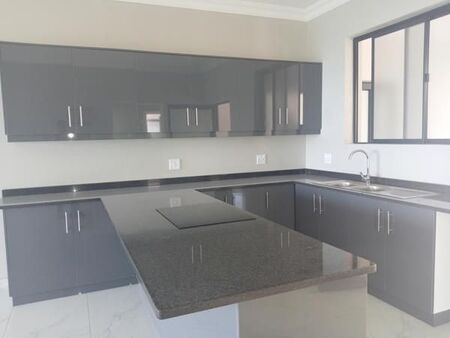 3 Bedroom Apartment in Durban North